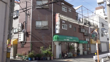 大阪・生野“ハンマー強盗”殺人事件から4年…現場が「子ども食堂」に　誰も買わなかった事故物件で“何が”起きたのか