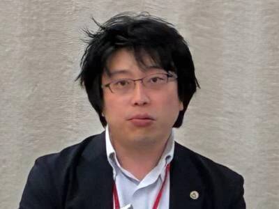 大塚製薬社員の過労死、両親が“スマホの歩数データ”を手掛かりに逆転勝訴判決…労基署の“労災不支給決定”を覆す