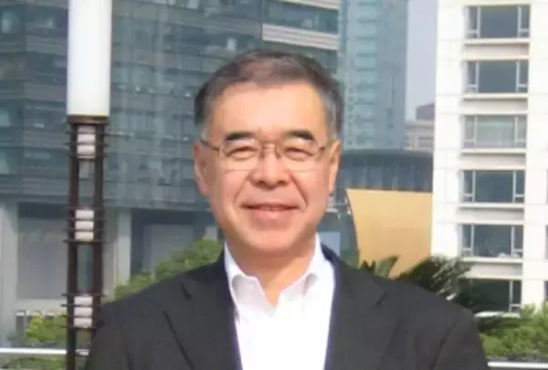 マイナ保険証移行の裏で…旧保険証「来年3月まで使える特例」国はなぜ“公式発表”しない？　元官僚の弁護士が指摘する“意図”とは