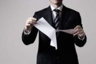 「何もしていない！」逮捕状を破って現行犯逮捕、問われる罪は？　弁護士が解説