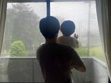「ご近所さん「台風で割れた窓、直しておいたよ」頼んでなくても修理代払うの？“田舎あるある”の意外な法律」の画像1