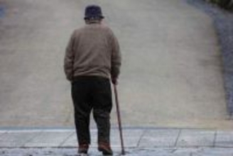 2025年の「孤立死」2万2222人、男性が8割近く占める　50代から急増…政府推計