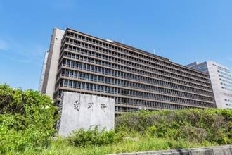 「シートの配置が悪い」JR座席をカッターで切りつけた50代男性、法廷でぶちまけた鉄道会社への不満