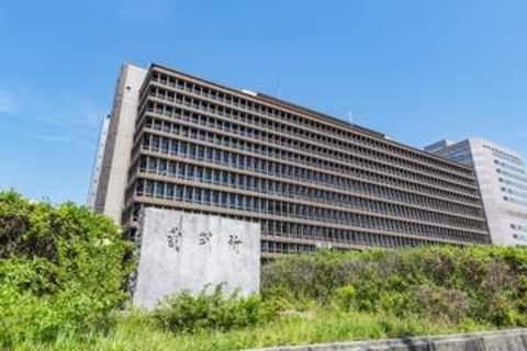 「シートの配置が悪い」JR座席をカッターで切りつけた50代男性、法廷でぶちまけた鉄道会社への不満