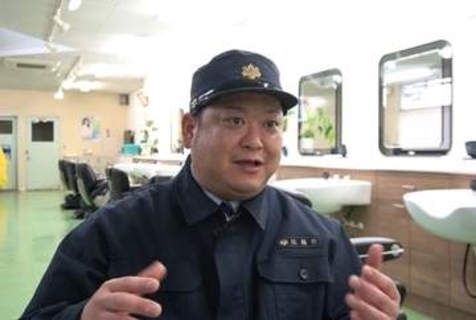 「客の話をよく聞いて」受刑者がハサミで一般客の髪を切る「塀の中の床屋」　理容師を目指す若者と向き合う職員の思い