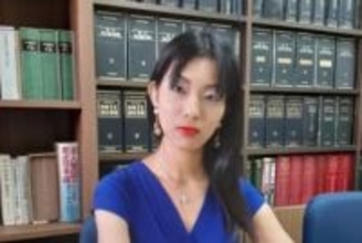 「ネット空間が現実社会を浸食」差別と向き合い、舞台に学ぶ──統計を武器にする宮下萌弁護士の現在地