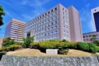 私立高講師だった漫画原作者の「性加害」訴訟、札幌地裁が認定した「事実」あらためて振り返る