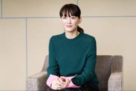 綾瀬はるかが語る「一歩を踏み出す勇気」　日本初のハラスメント裁判に着想、映画『ファーストボイス』主演