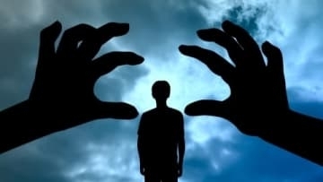 「夢も希望もない」結婚5回破談、月20万円の会費…宗教2世の苦悩　山上氏の判決に揺れる本音