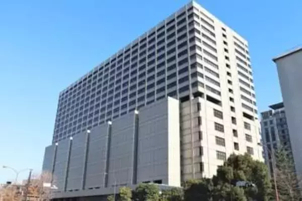モームリ事件、前社長に求刑懲役2年　弁護側「法律家が関わった事件、慎重な判断を」