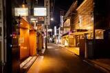 「「あんな女性を抱けるとは」ソープ接待の発端は「タイ出張」  東大汚職事件、法廷で語られた異様な内幕」の画像1
