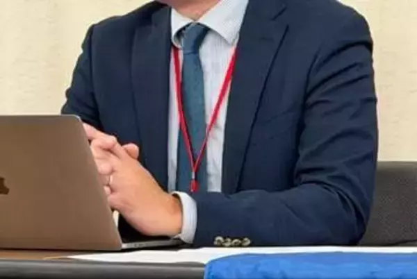 「育休届け？ビリビリに破いてやる」ブライダル会社の男性社員が“パタハラ受けた”と提訴、社内調査は“冗談”扱い