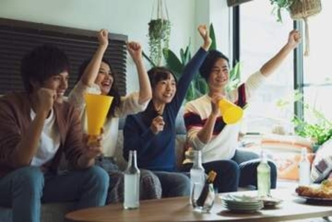 「うちでW杯見るから」夫が新居に友人10人を招集…共有の家なのに妻は拒否できない？