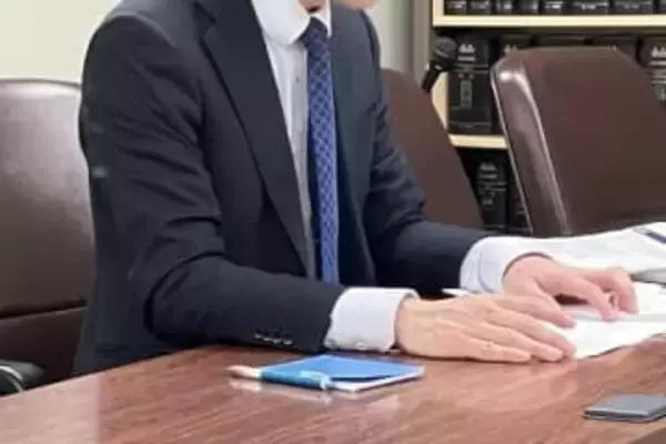 育休復帰直後に「内勤配転」は無効、住宅設備会社の男性社員が「パタハラ」訴えた裁判で一部勝訴