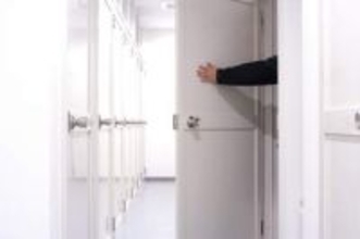 トランクルームで「ロレックス」がなくなった…補償は30万円「なぜ消えた？」原因不明のまま利用者に残る疑問