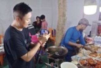 ガンジス川「放尿騒動」 何が起きていた？ 目撃した案内人が証言 「相手国へのリスペクト忘れないで」