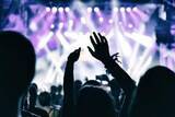 「「一生忘れない」嵐ライブ映像をSNS投稿したら犯罪？ 動画とスクショで異なる法的リスク、弁護士が解説」の画像1