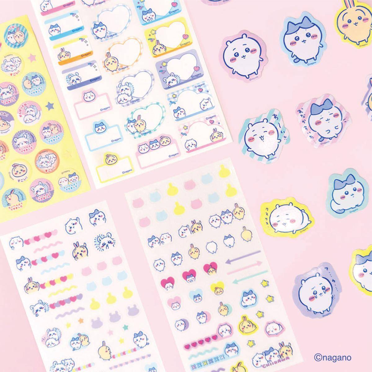 ダイソー限定デザインの「ちいかわ」がかわいすぎる♡文具やポーチなど大人買いしたくなるラインアップ。