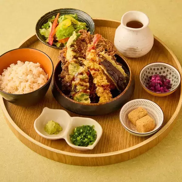 「【池袋】500円定食はありがたい。5日間限定でランチメニュー全品半額！《7月31日まで》」の画像
