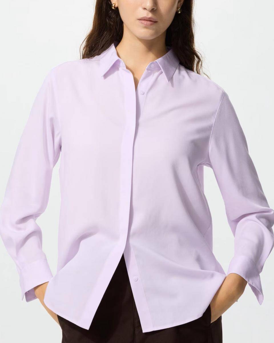 【ユニクロ最新チラシ】春本番を前に人気アイテムが大量値下げ！ワイドパンツやレーヨンブラウスなどがお買い得。