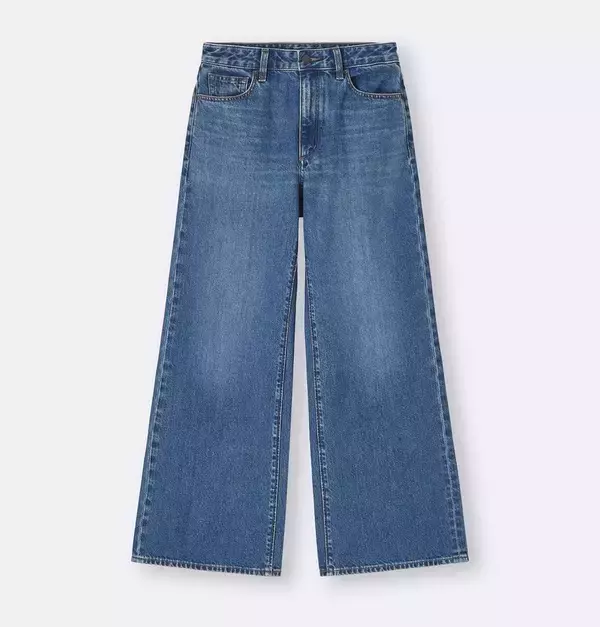 「「シルエットが綺麗で、楽に履けます」今なら1990円で買えるパンツ3選《3月19日まで》」の画像