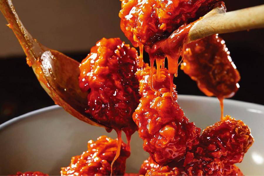 【bb.q オリーブチキンカフェ】感謝祭限定ボックス登場。チキンたっぷりで"460円お得"！《3月18日まで》