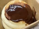 「【ローソン】とろけるチョコソースに溺れそう！パンケーキが絶品すぎた《実食レポ》」の画像1
