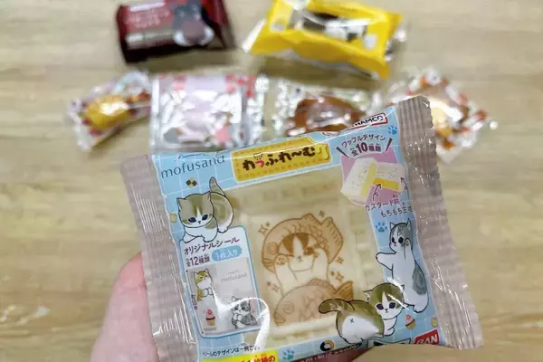 「ファミマに「mofusand」コラボ商品が大量！2026年も「ファミリ～にゃ～ト大作戦！」開催で"ねこだらけ"に♡」の画像