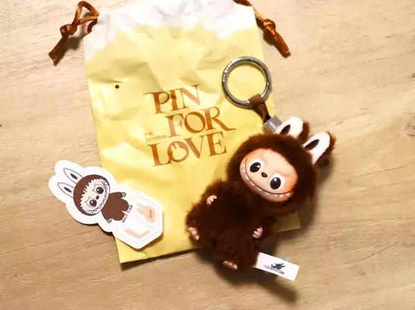 「4シリーズのラブブを比較！色味やデザインだけじゃない、毛並みの違いにも注目《ポップマート》」の画像