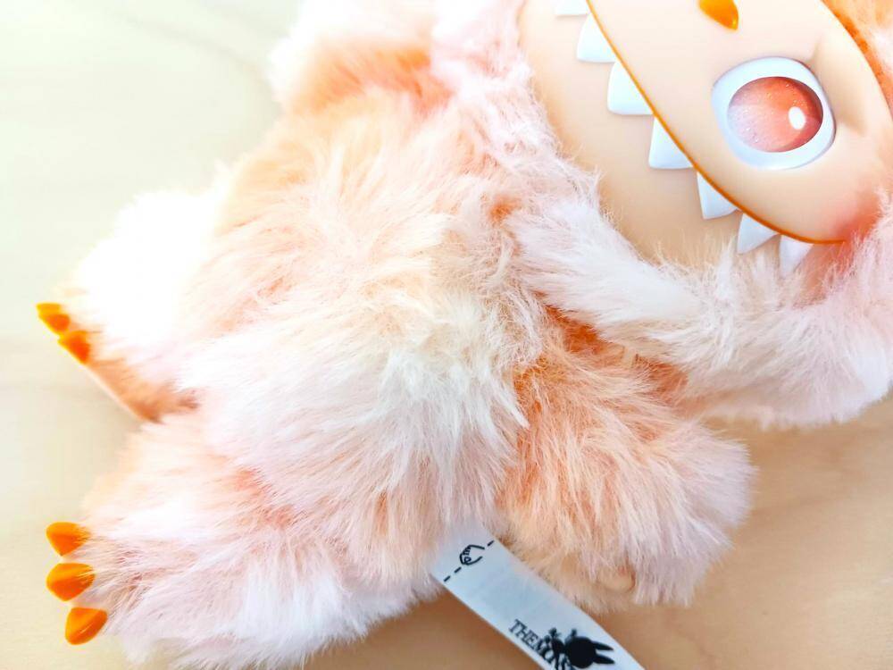 4シリーズのラブブを比較！色味やデザインだけじゃない、毛並みの違いにも注目《ポップマート》