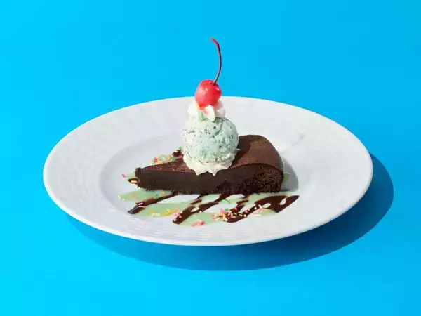 「ココスでチョコミン党必見のフェアが5月14日から開始！ミントの爽快感が強い「スーパースースーソース」もパワーアップ。」の画像