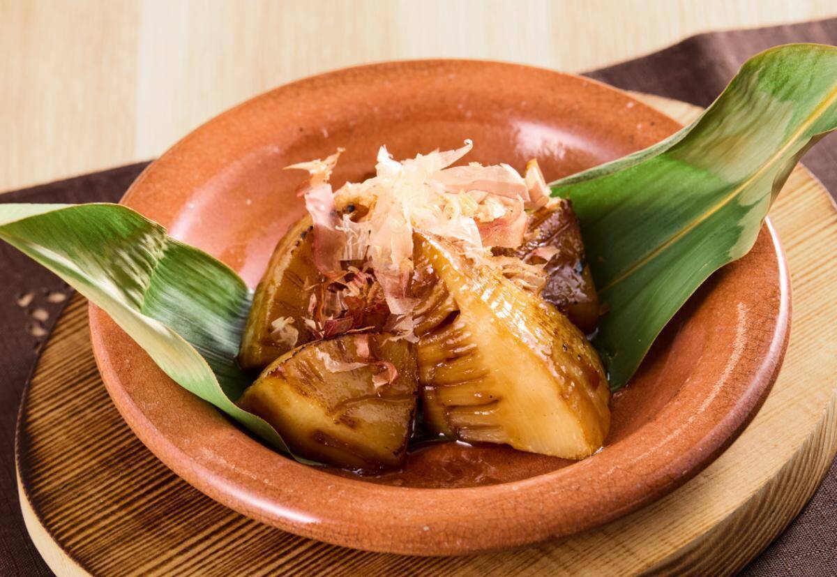 【養老乃瀧】春の新メニューが半額に！竹の子ステーキ270円、5種のチーズピザ468円はお得。