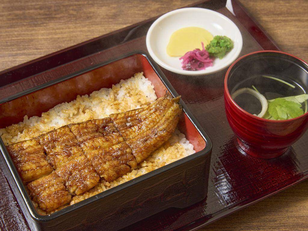 【神楽坂】3日間限定で国産うな重・並が1980円、特上が2980円！4月18日までのプレオープン中がお得すぎる《うなぎの萬助》