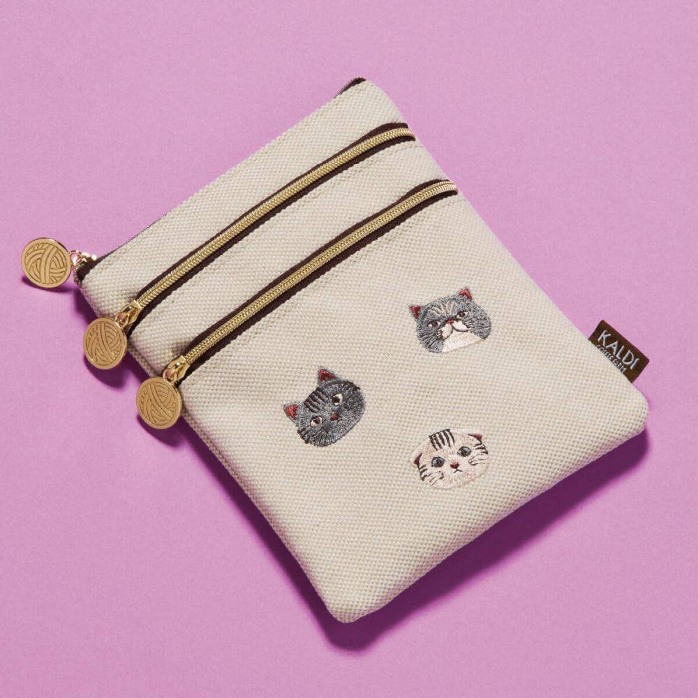 カルディで毎年大人気の「ネコの日バッグ」事前抽選申込みがスタート。2026年はダンガリー調生地の大人デザイン♡