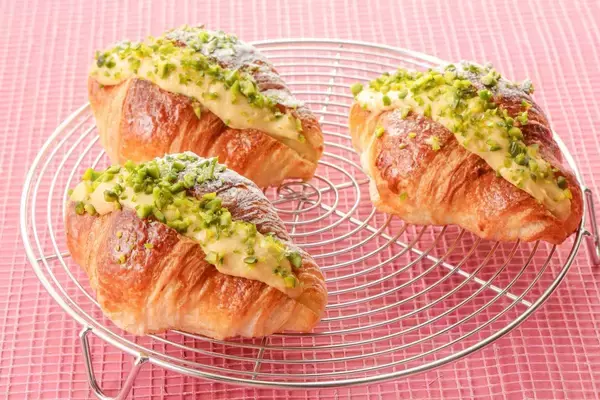「【ホテルニューオータニ幕張】1ピース1900円超の「メロンショートケーキ」が食べ放題！夏フルーツづくしのビュッフェは7月限定」の画像