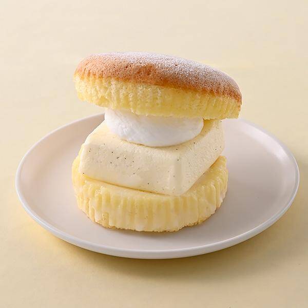 【ファミマ】3月10日発売の注目5選。ブラックサンダーコラボ、いちごミルクなどがずらり。