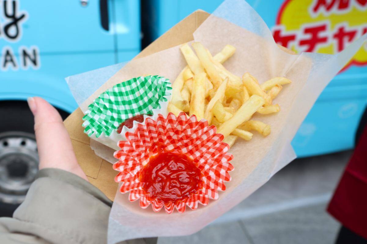 トマトケチャップを"焼く"新発想。「焼きケチャップ」新CM、ドラえもんが魅力をアピール。