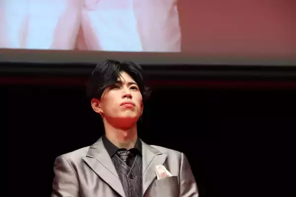 「【写真100枚超】日本一の男子大学生がタキシード姿を披露「CAMPUS BOYS 2026」フォトレポート」の画像