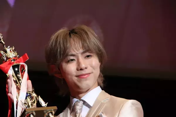 「【写真100枚超】日本一の男子大学生がタキシード姿を披露「CAMPUS BOYS 2026」フォトレポート」の画像