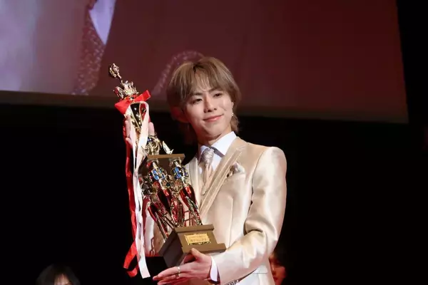 「【写真100枚超】日本一の男子大学生がタキシード姿を披露「CAMPUS BOYS 2026」フォトレポート」の画像