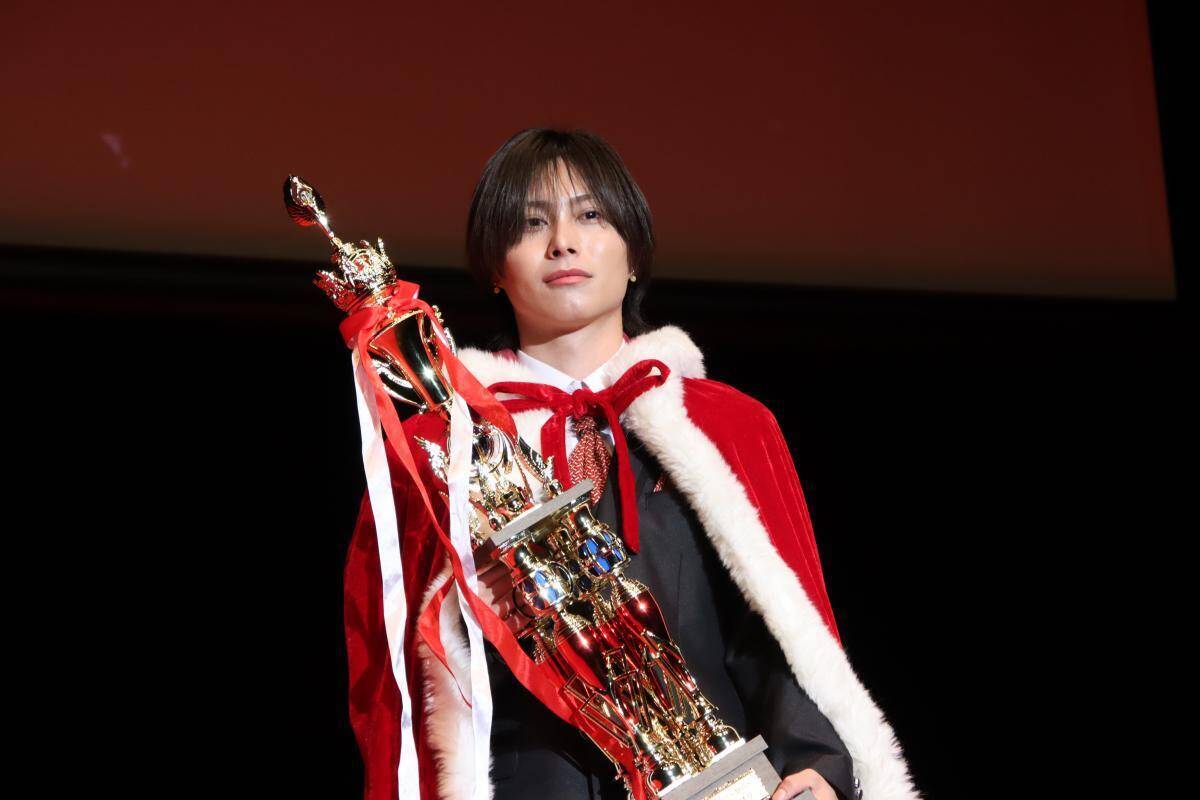 【写真100枚超】日本一の男子大学生がタキシード姿を披露「CAMPUS BOYS 2026」フォトレポート