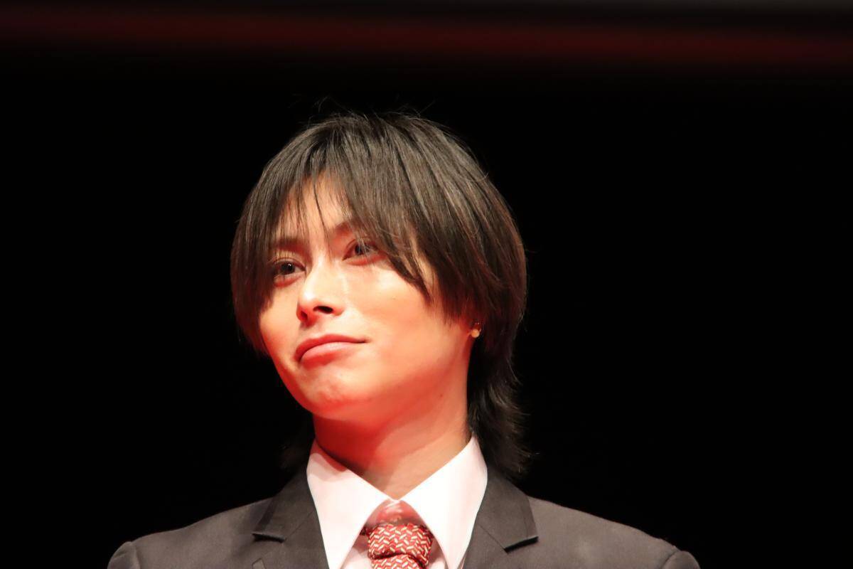 【写真100枚超】日本一の男子大学生がタキシード姿を披露「CAMPUS BOYS 2026」フォトレポート