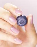 「《セブンで買えるコスメ》「パラドゥ」から春の新作ネイルが登場！"もぎたてのフルーツ"みたいな色味が可愛い♡」の画像7