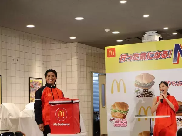「【発売前試食レポ】気分はニューヨーク！マックの新作バーガー3種食べてみた。」の画像
