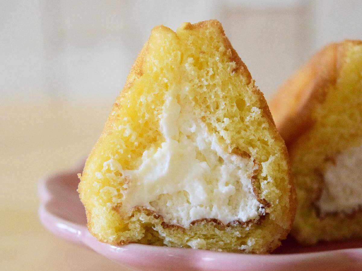 コンビニ「ワッフル」食べ比べ！コスパ、味、サイズをファミマ・セブン・ローソンで徹底比較