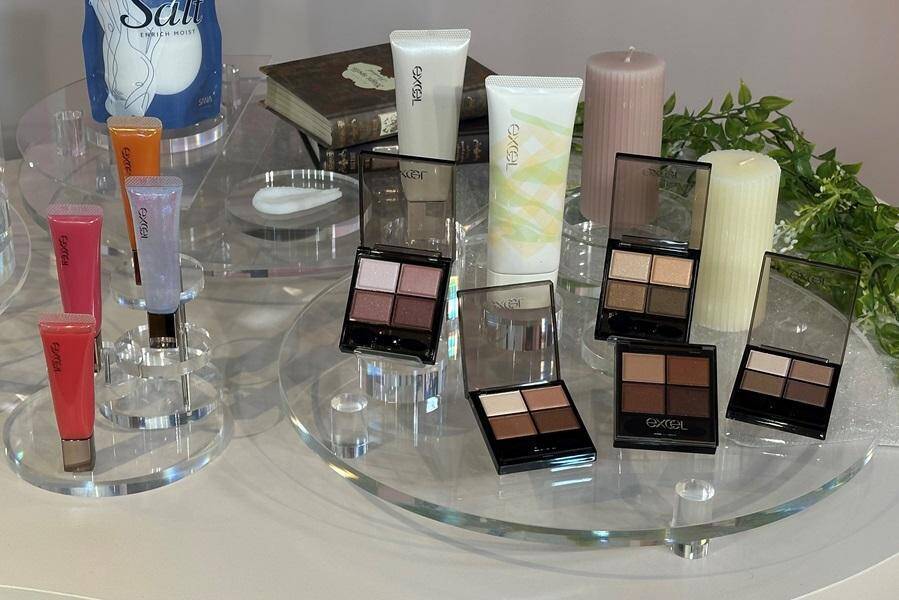 エクセルの名品「スキニーリッチシャドウ」が進化！絶妙ブラウンで推し色が見つかる《全色スウォッチ》