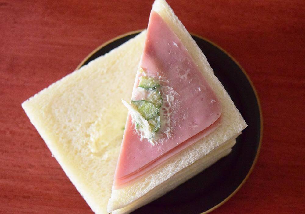 コンビニの「ハムサンド」食べ比べ！ハムの味わいをしっかり堪能できるのはどれ？《実食レビュー》