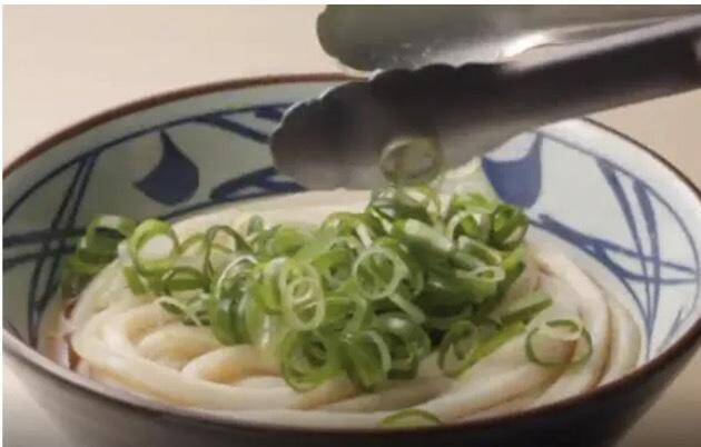 【丸亀製麺】「ぶっかけうどん」注文でもう1杯無料提供！3月11日～13日限定のお得企画は見逃せない。