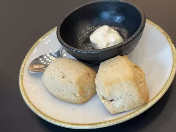 「【新橋・銀座】外資ホテルのアフタヌーンティーが平日3500円。コーヒー・紅茶フリーフロー付きは破格...。」の画像