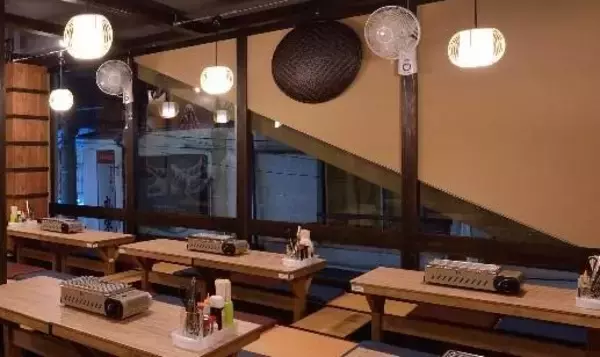 スノ担の聖地、自由が丘の磯丸水産が閉店へ「アクスタ・ぬいでの記念撮影も大歓迎」